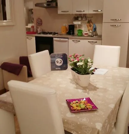 Casa Garofoli Daire *